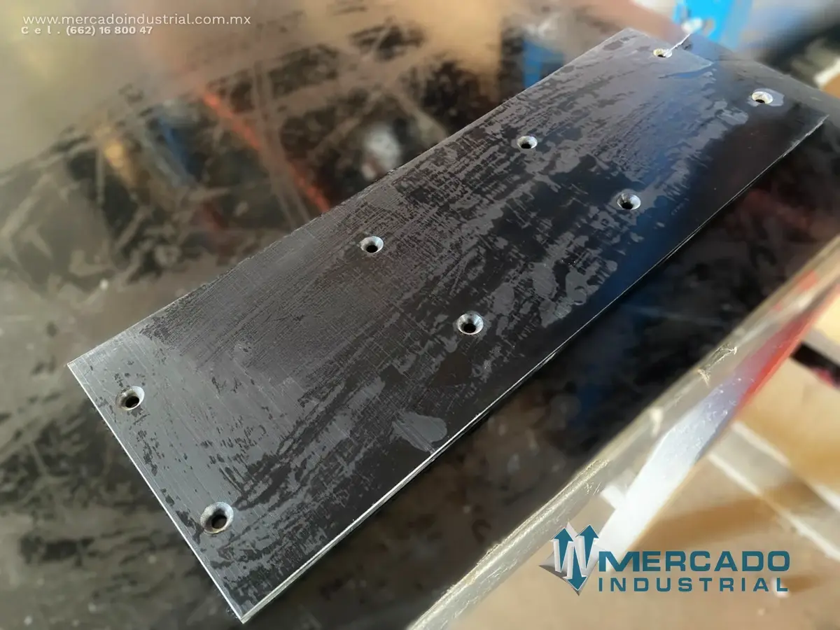 Placa puntal 20" x 7" parte 58467080 marca Atlas Copco - imagen 1