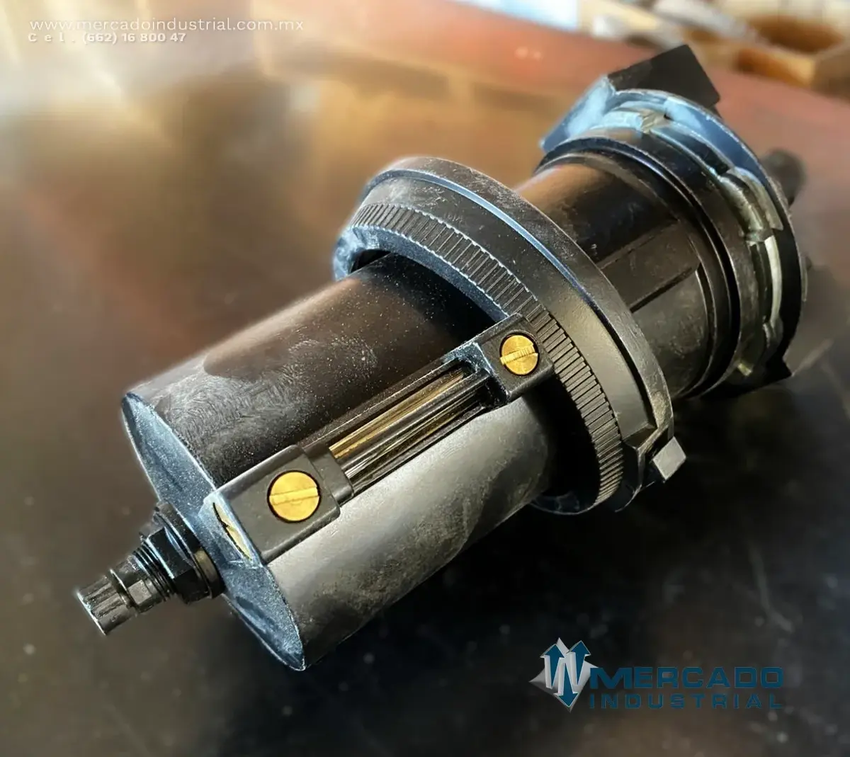 Lubricador 250 PSIG parte 035883000B marca Parker - imagen 1