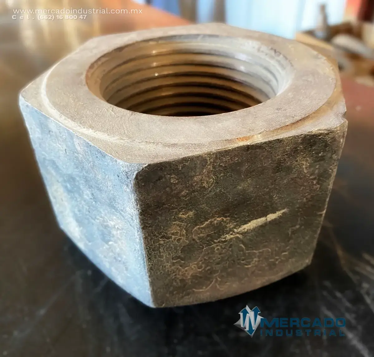 Tuerca hexagonal 3 5/8" x 3 7/16" parte 2730150 marca Bucyrus - imagen 1