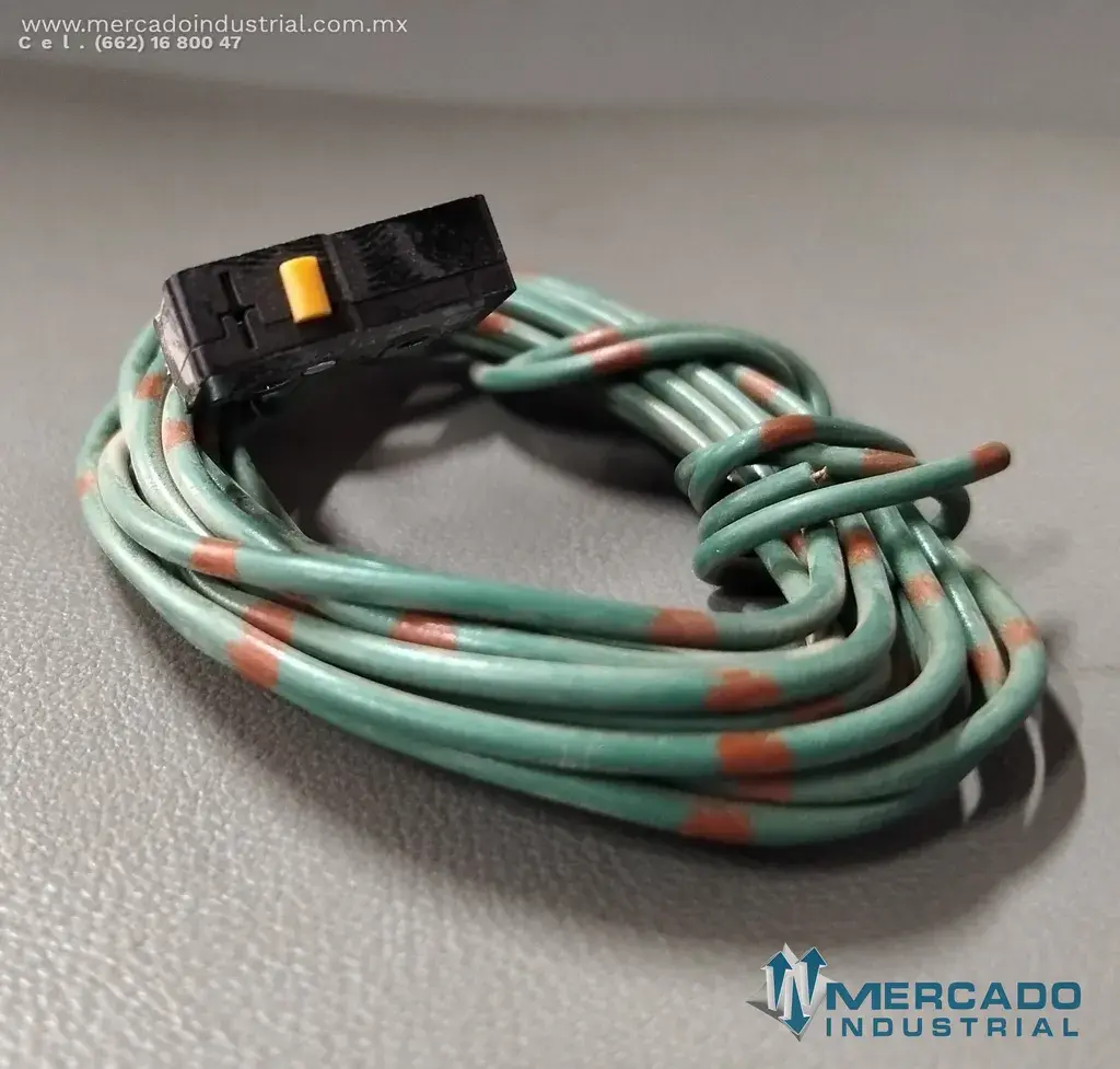 Komatsu 421-06-25570 SWITCH ASSY (WA900-3A) - imagen 1