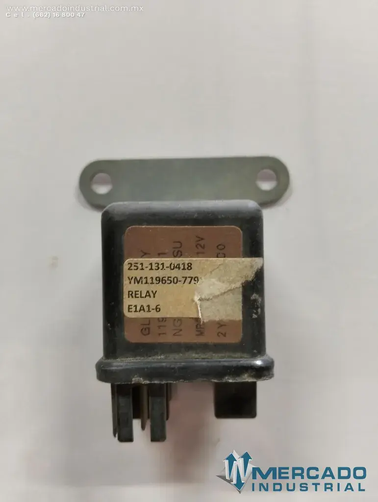 KOMATSU YM119650-77910 RELAY (SK815-5) - imagen 1