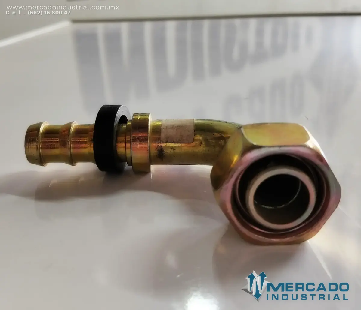 Komatsu 25589840 HOSE FITTING (HD785-5) - imagen 1