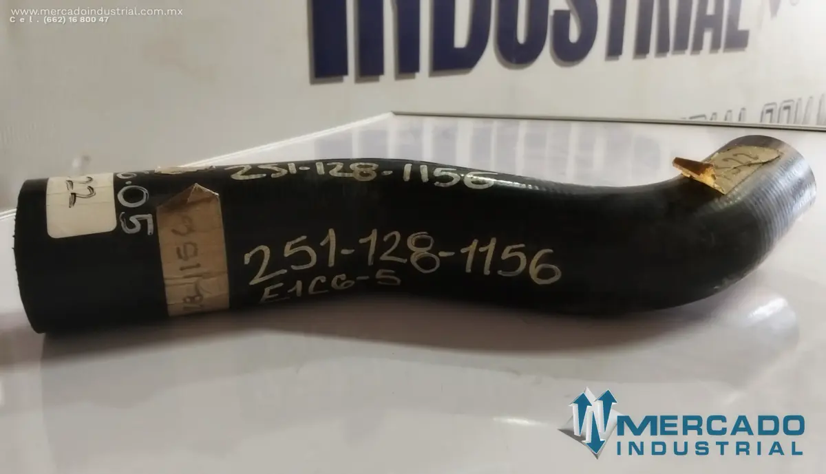 Komatsu 42N-03-12212 HOSE (WB146-5) - imagen 1