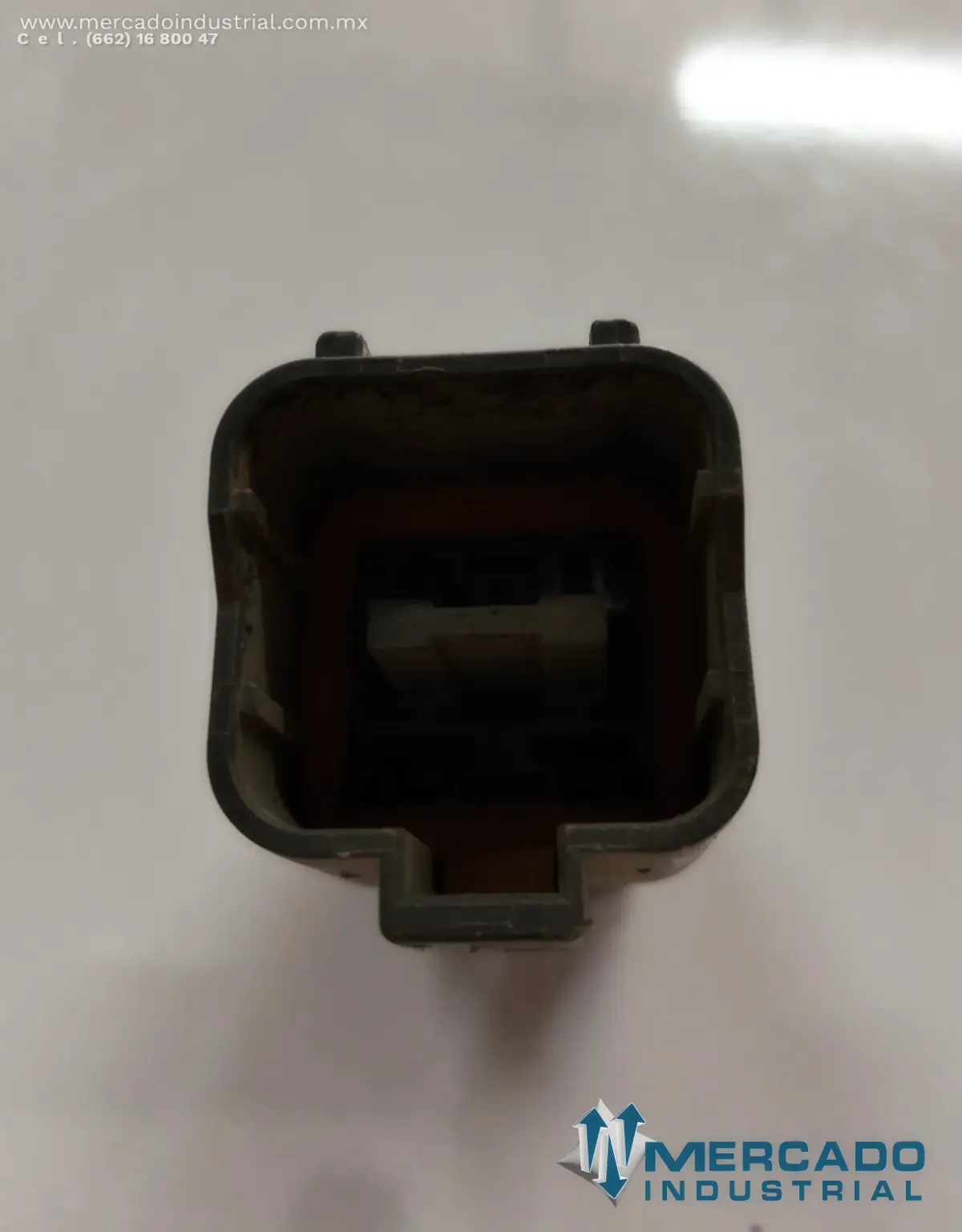 KOMATSU 08055-00481 CONNECTOR (D155AX-6) - imagen 1