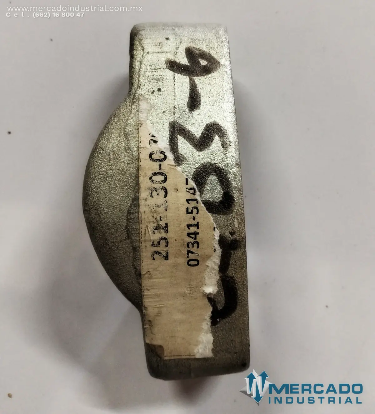 KOMATSU 07371-51470 FLANGE P60 (PC300-7EO) - imagen 1