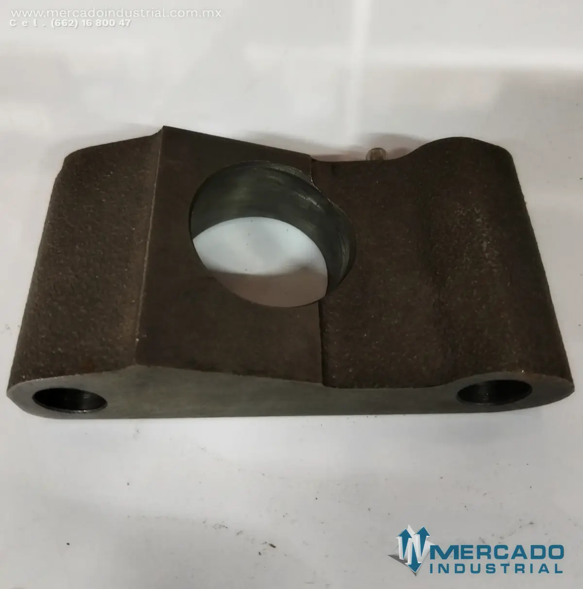 Komatsu 6210-41-5530 BRACKET (HD785-5) - imagen 1