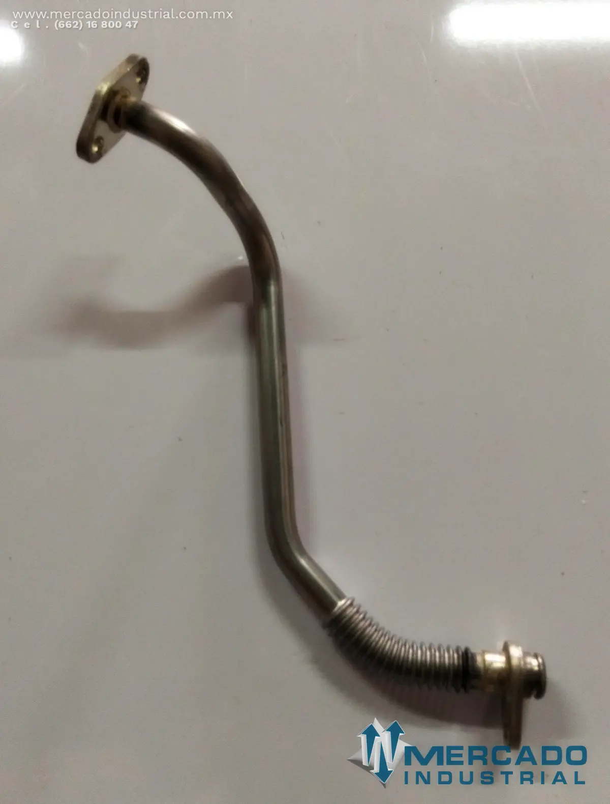 Komatsu 6215-51-8112 TUBE OUTLET (HD785-5) - imagen 1
