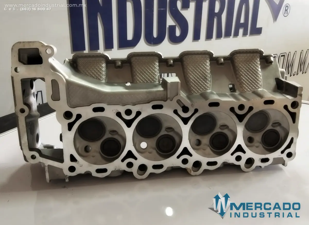 MOPAR 53022132AA CABEZA DE CILINDROS 4.7L DERECHA CON RESORTES Y VALVULAS RAM 2011 - imagen 1