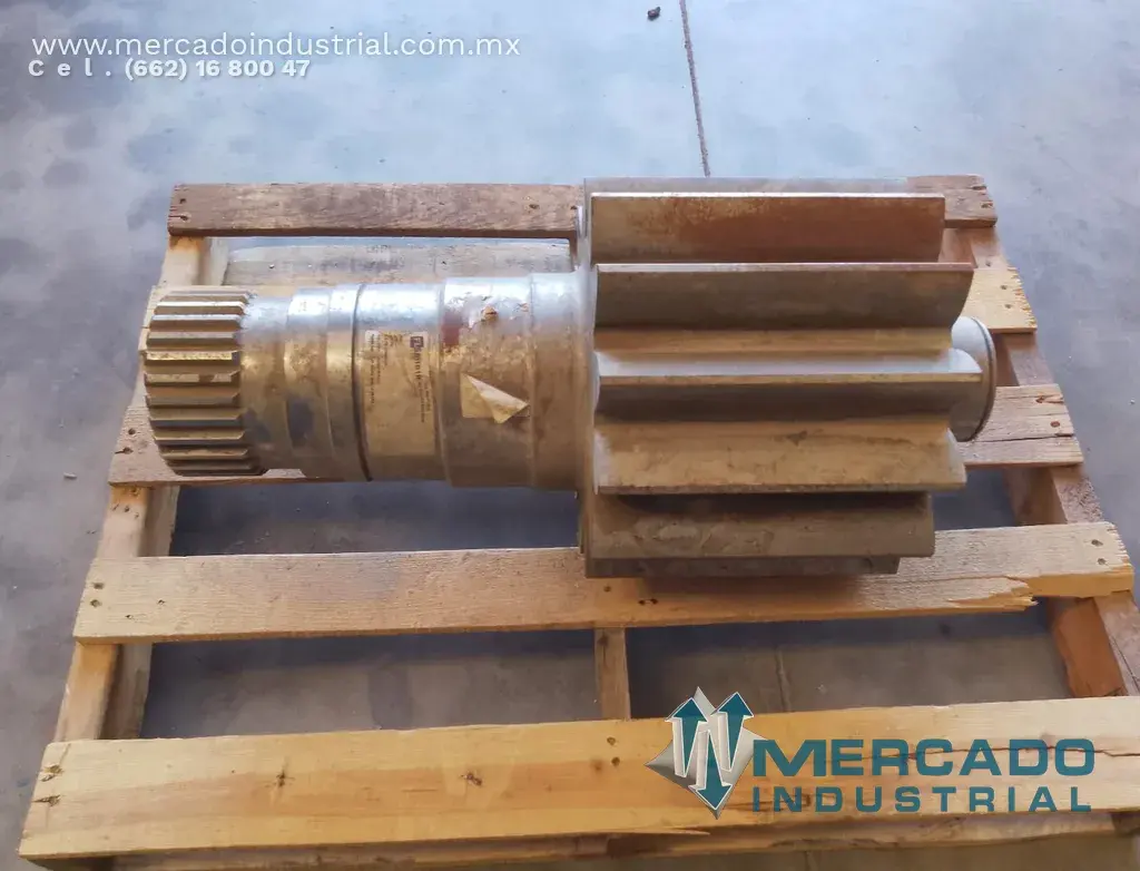 Piñón y flecha para espesadora de concentración parte 562076 marca FLSmidth - imagen 1