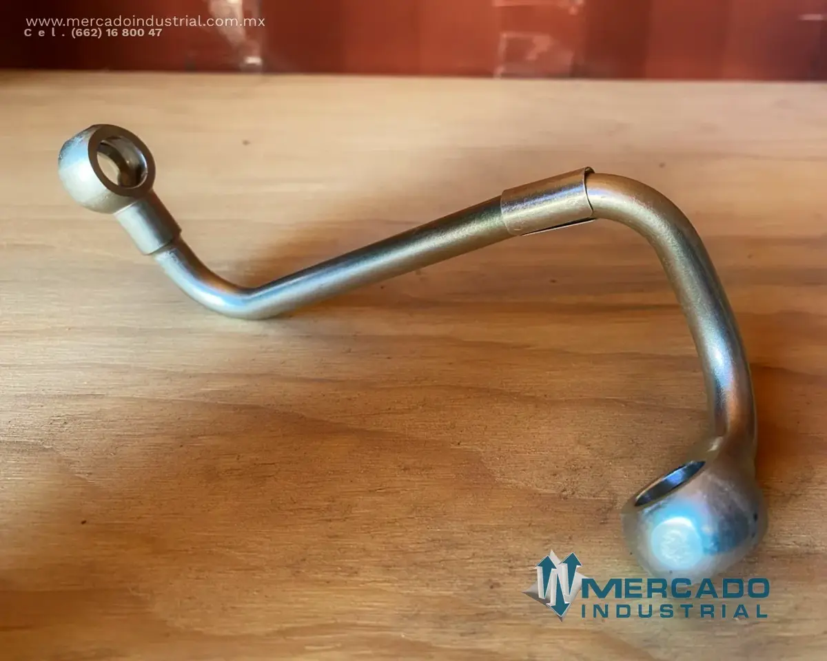 Tubo de transferencia combustible 6" x 3/8" parte 3094771 marca Cummins - imagen 1