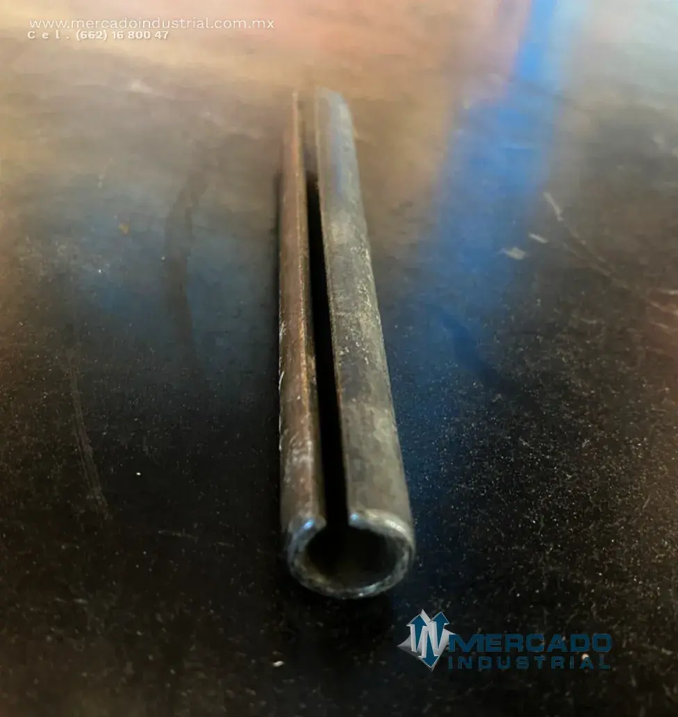 Pasador ranurado 4" x 3/8" parte 82669980 marca Bucyrus - imagen 1