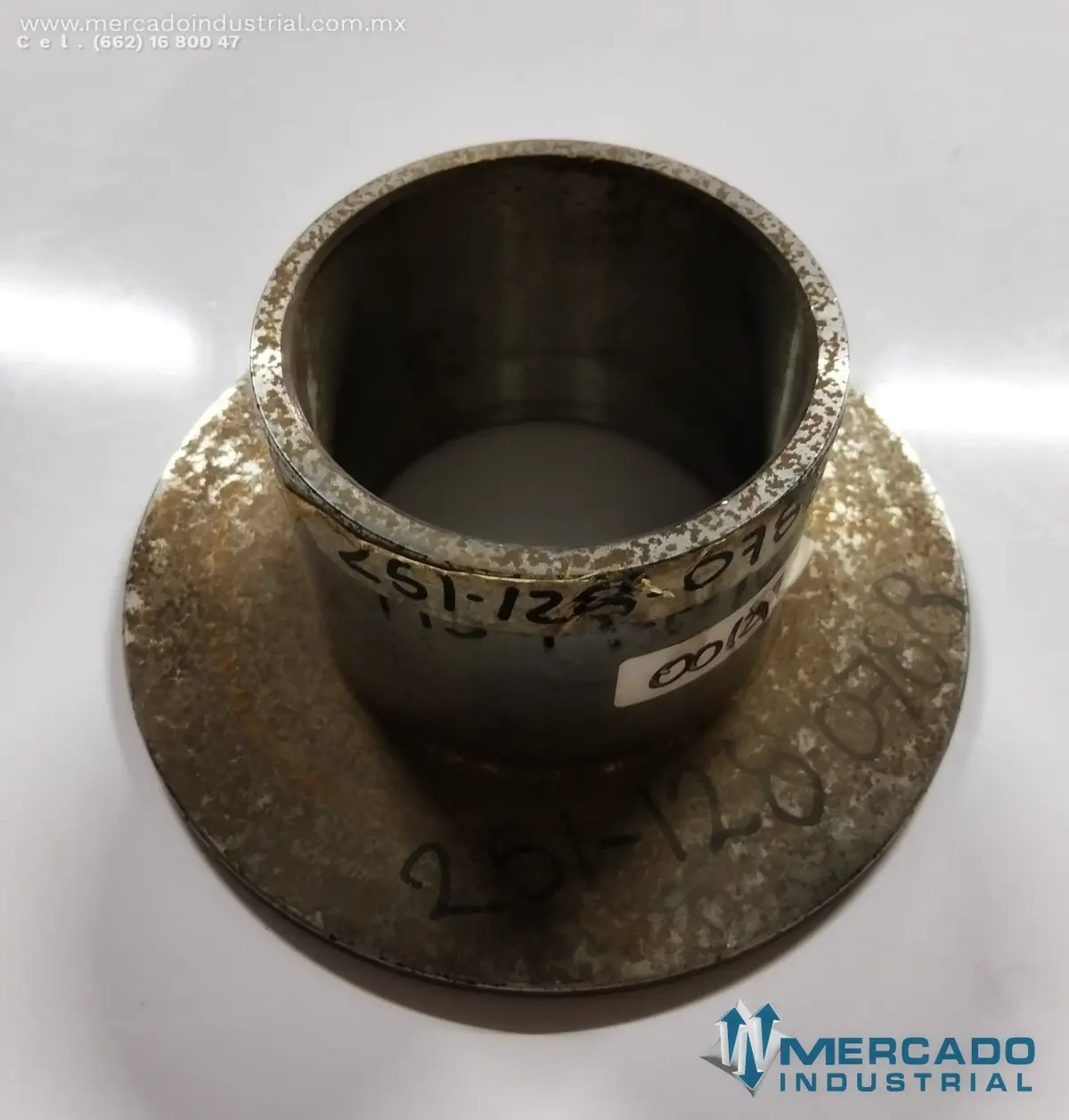 Komatsu 195-71-74160 BUSHING (D375) - imagen 1