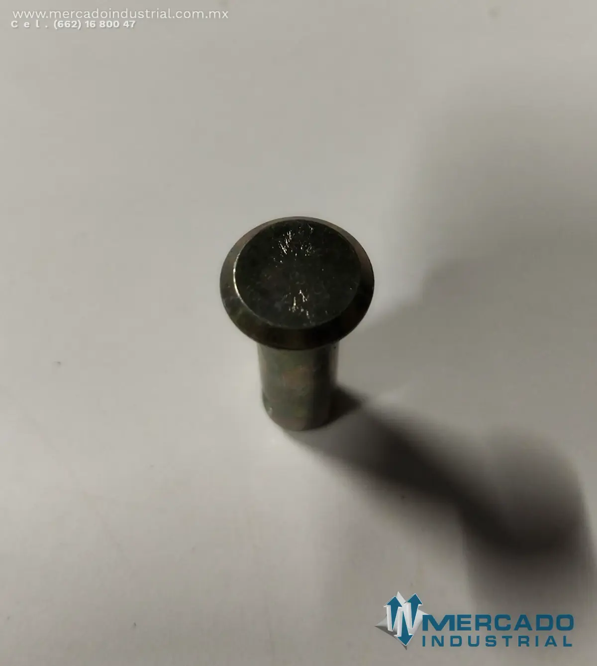 Komatsu 04205-10825 PIN (D61EX-15) - imagen 1