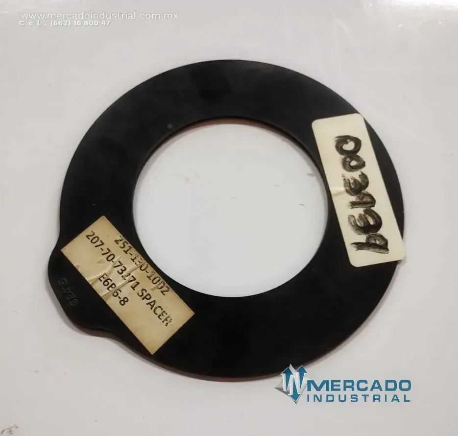 Komatsu 207-70-73270 SPACER 2.0 MM (PC300-7EO) - imagen 1
