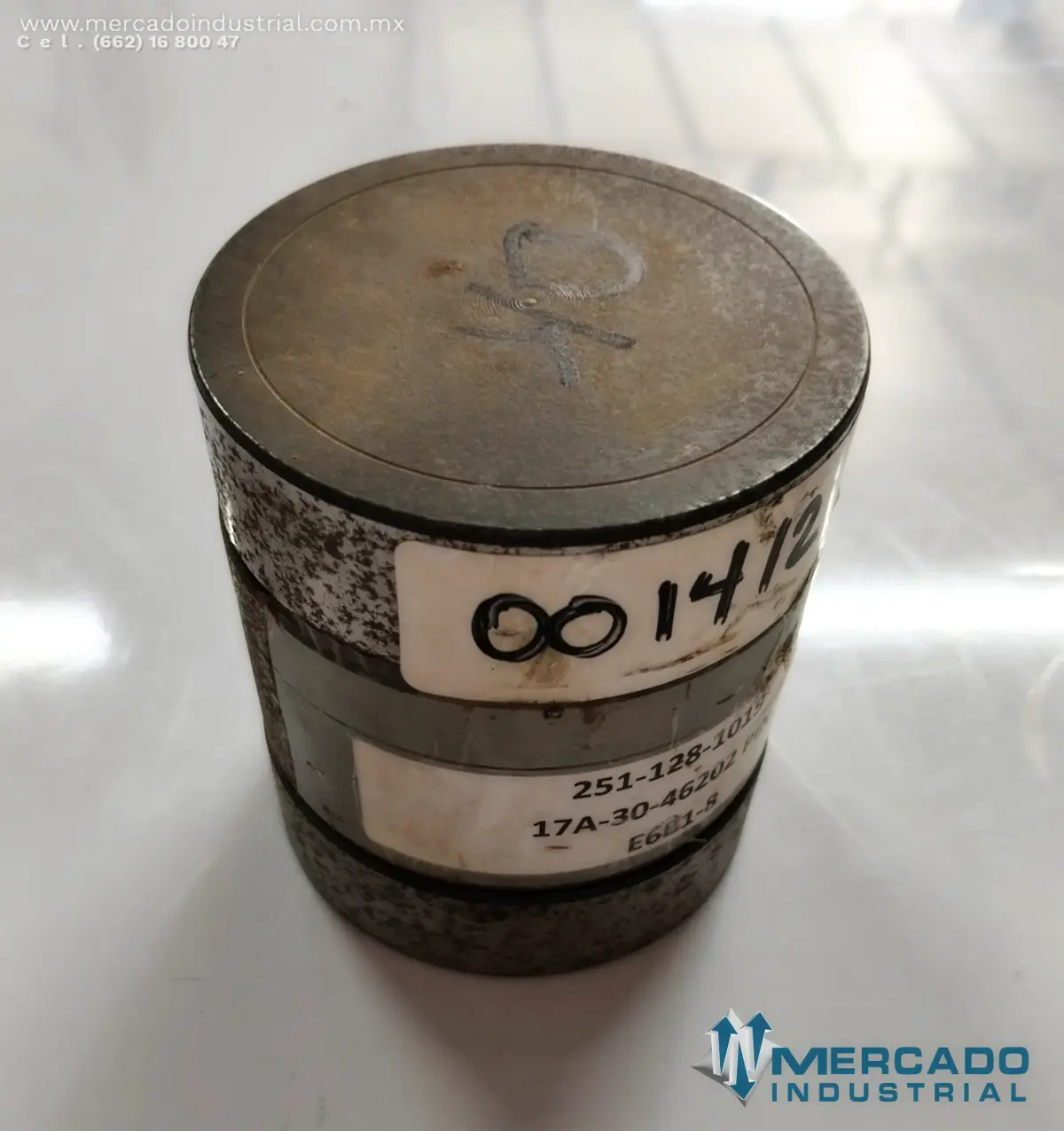 Komatsu 17A-30-46202 PIN ASSEMBLY (D155AX-6) - imagen 1