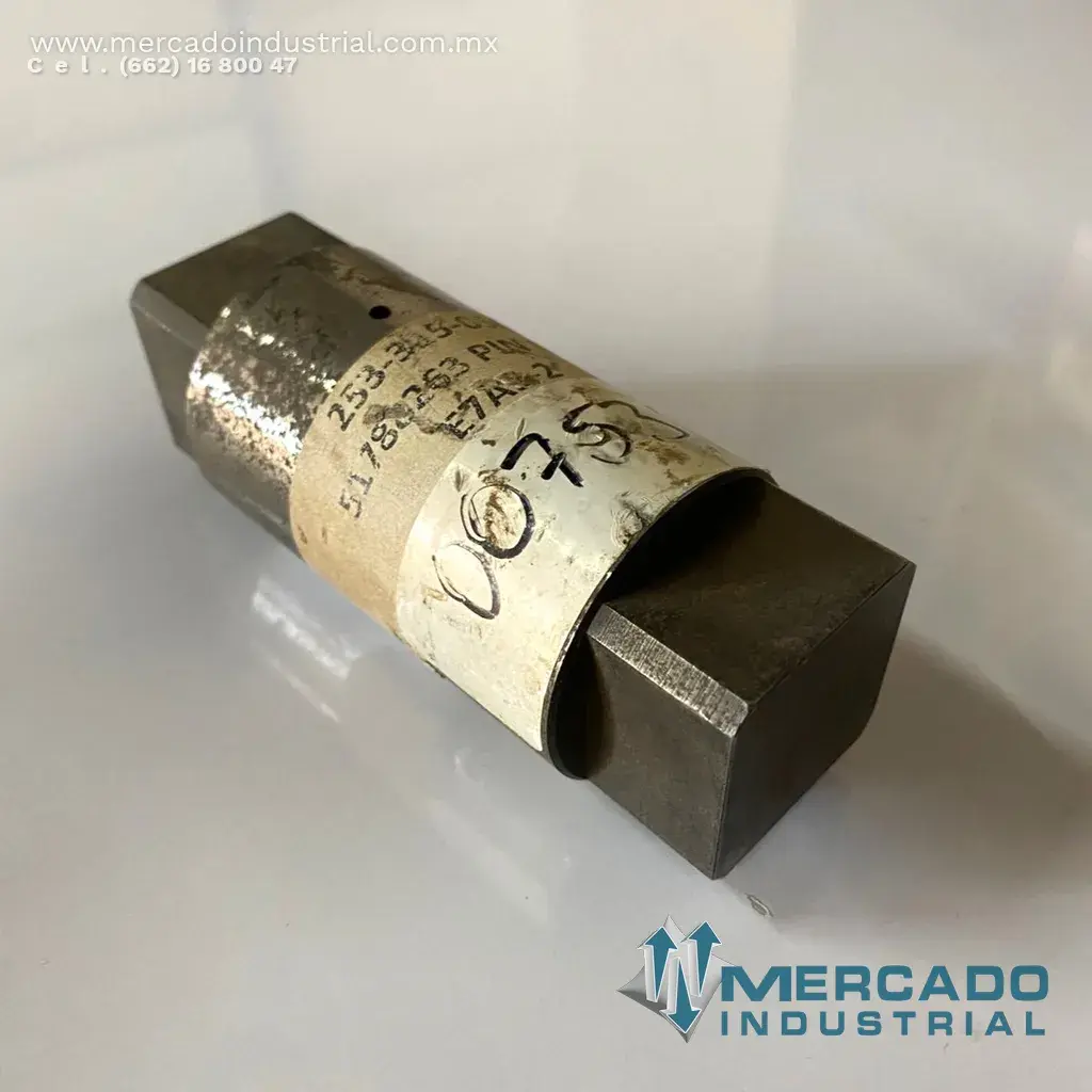 KOMATSU 51788263 PIN IDLER CM780D - imagen 1