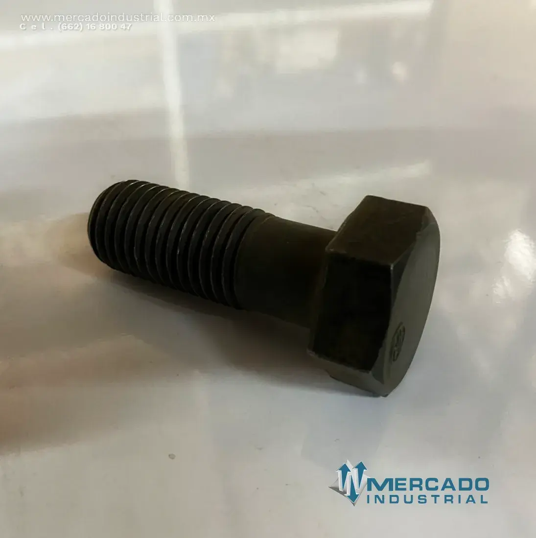 KOMATSU 01010-62775 BOLT (D375A-5) - imagen 1