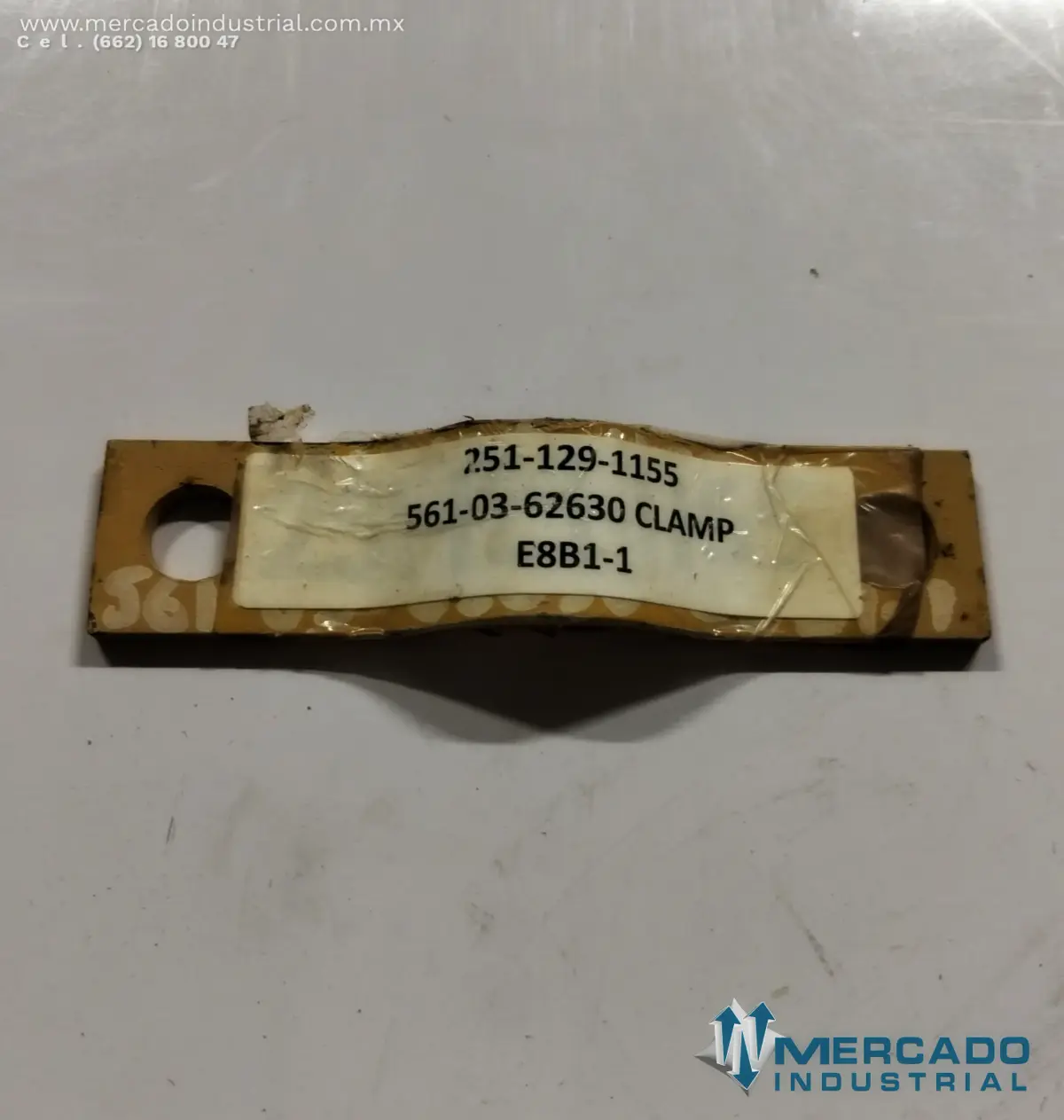 Komatsu 561-03-62630 CLAMP (HD785-5) - imagen 1