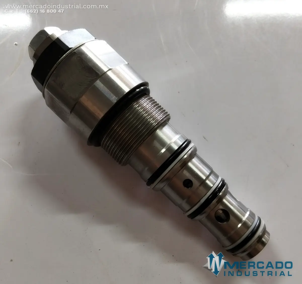 KOMATSU 702-75-04600 VALVE ASSEMBLY RELIEF (PC300-7E0) - imagen 1