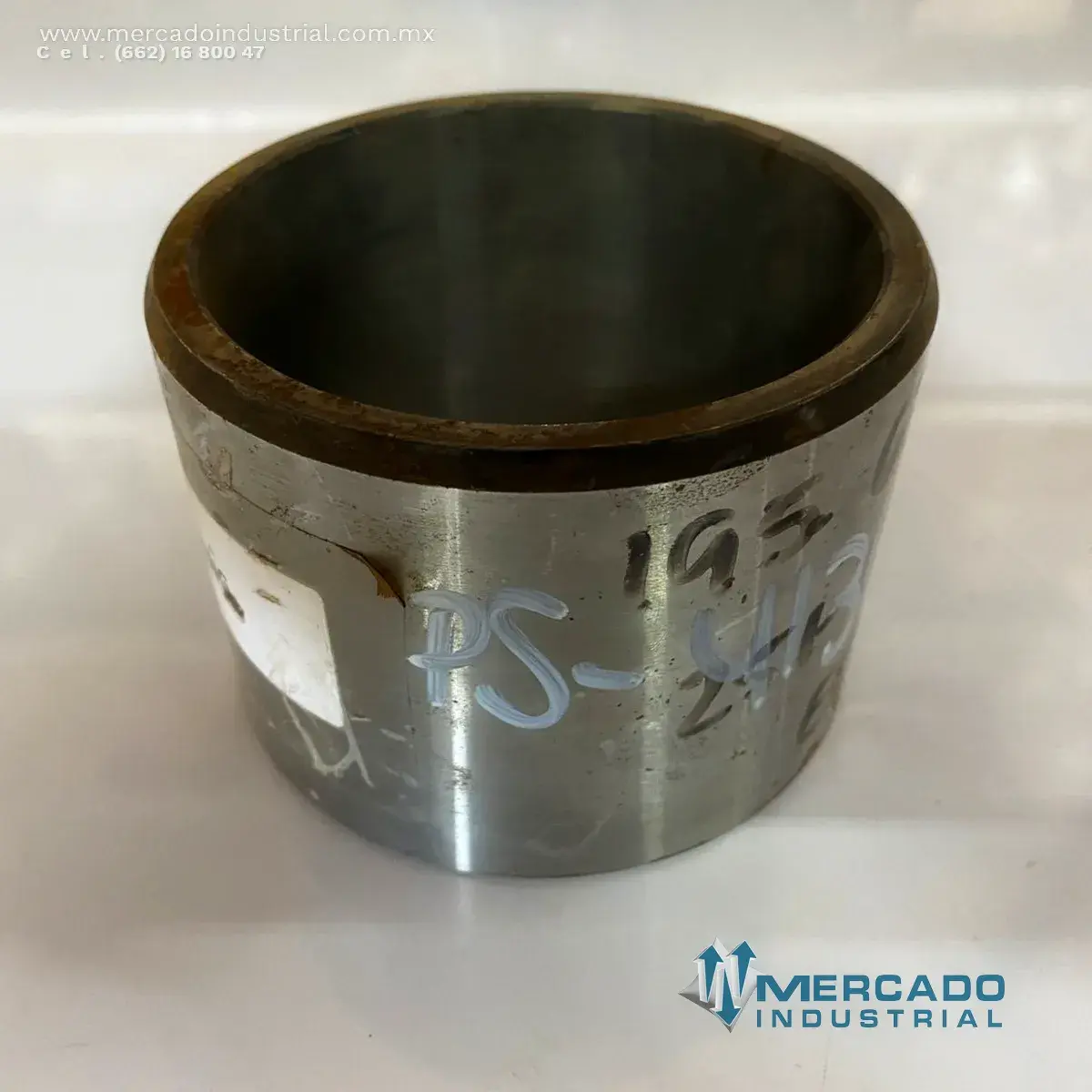 KOMATSU 195-63-13390 BUSHING (D375A-5) - imagen 1