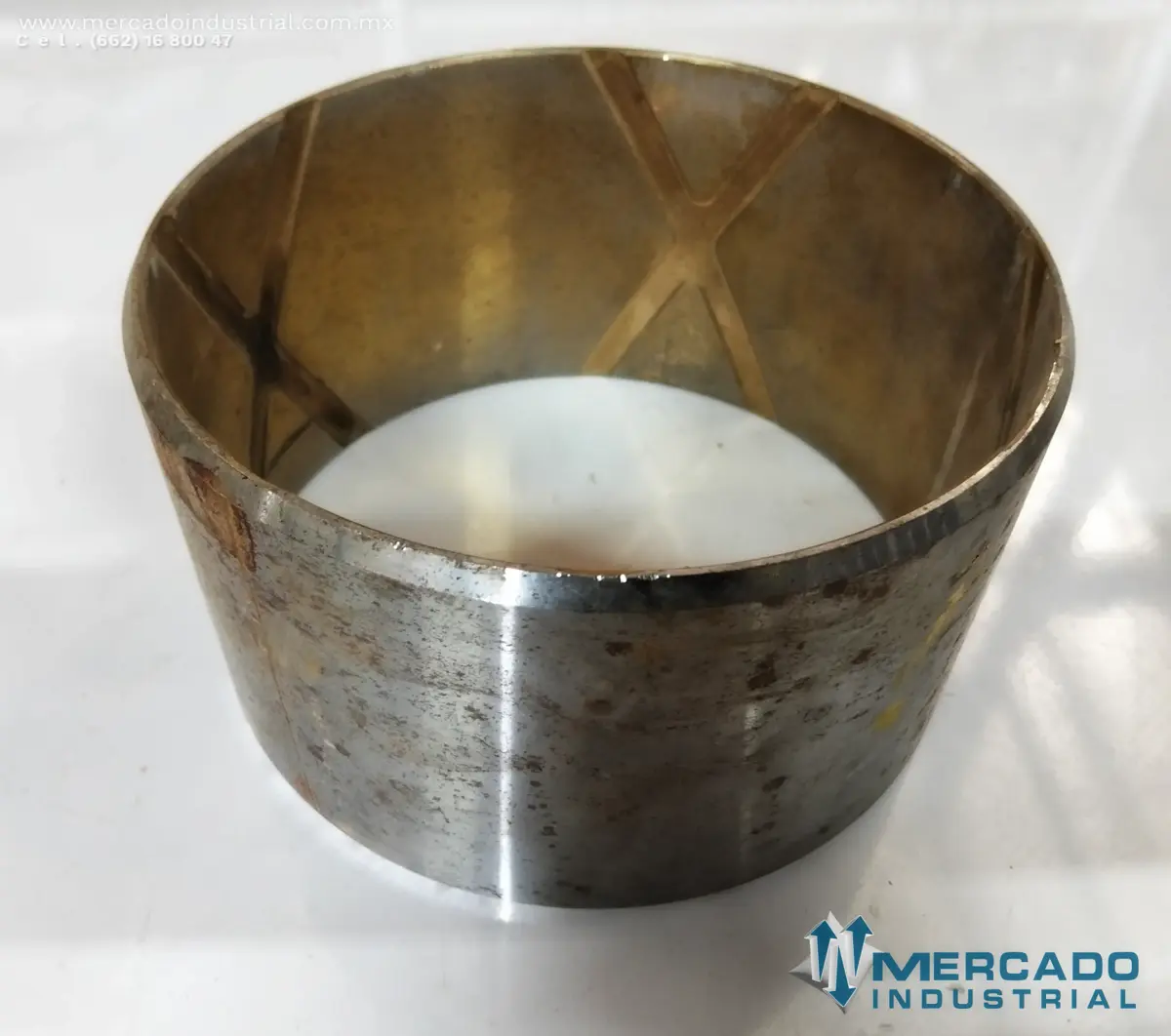 Komatsu 195-50-22210 BUSHING (D375A-5) - imagen 1