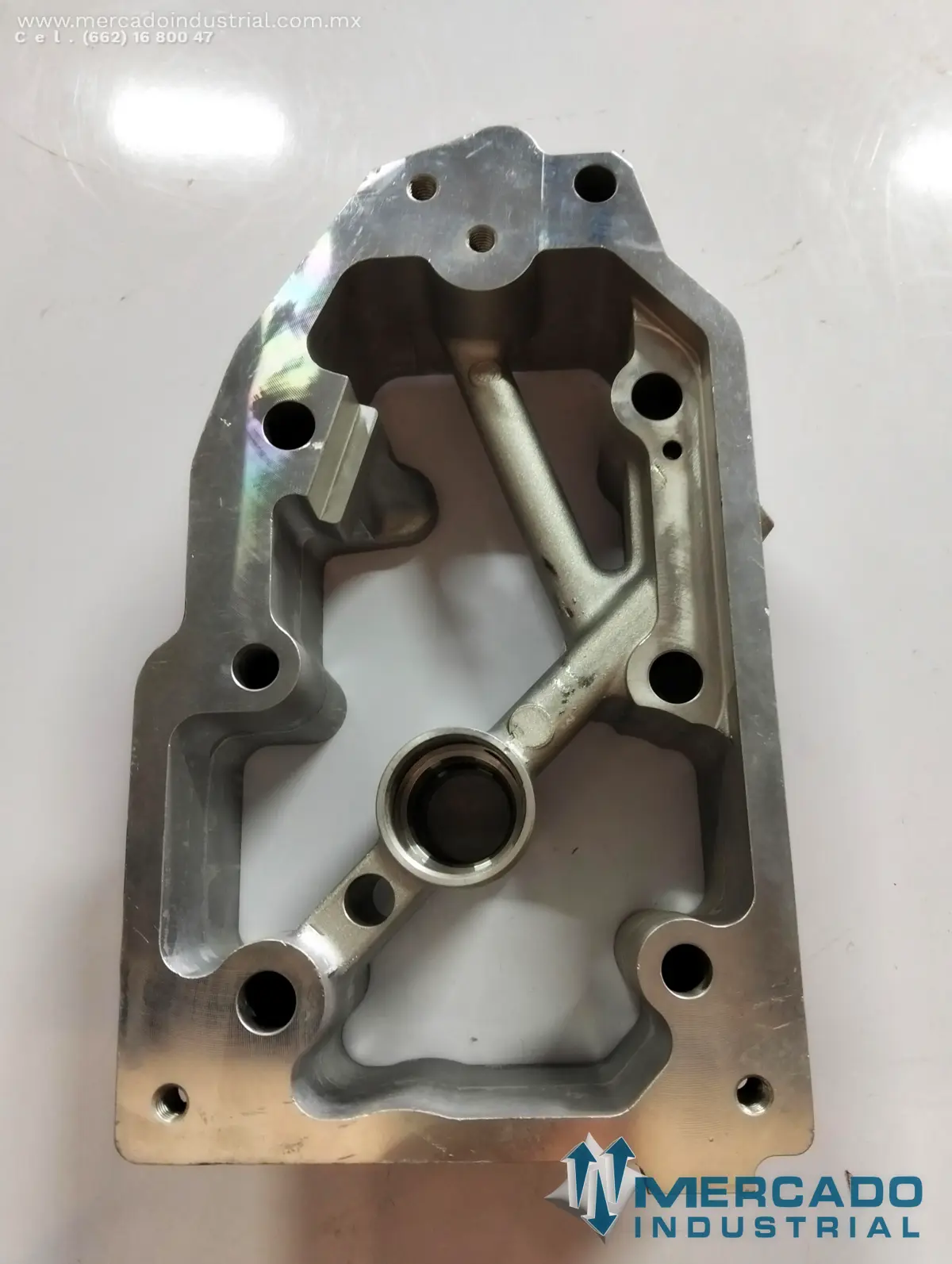 KOMATSU 6210-11-7101 HOUSING (HD785-5) - imagen 1