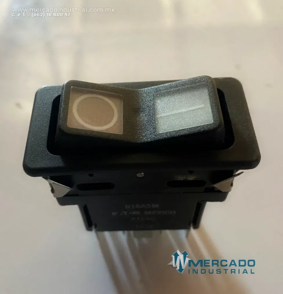 Interruptor basculante parte R30198D38 marca Eaton - imagen 1