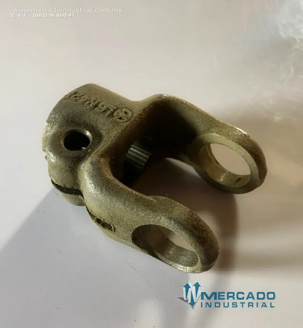 Abrazadera 2 5/8" x 3 1/2" parte VA3852 marca Komatsu - imagen 1