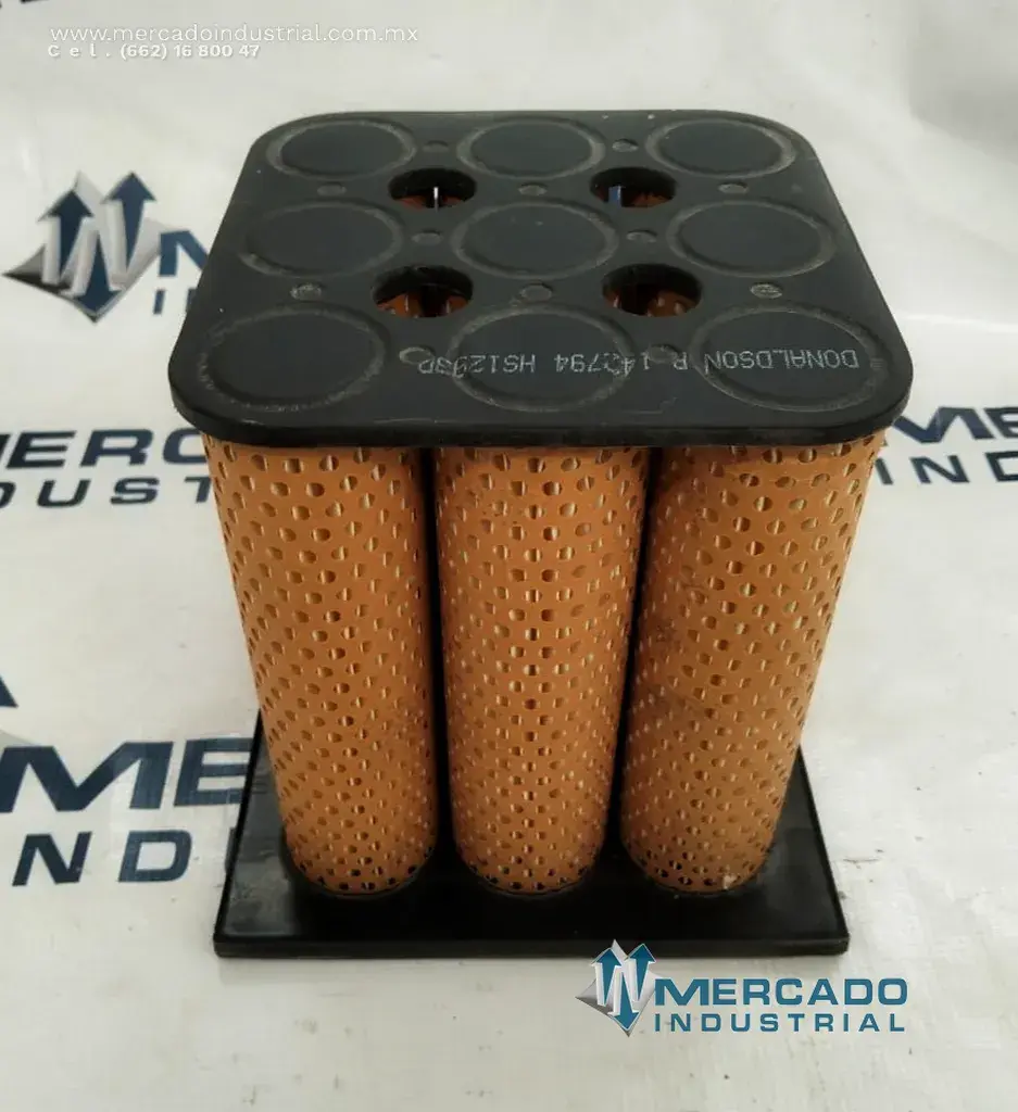 Panel de aire con tubo modelo P142794 marca DONALDSON - imagen 1