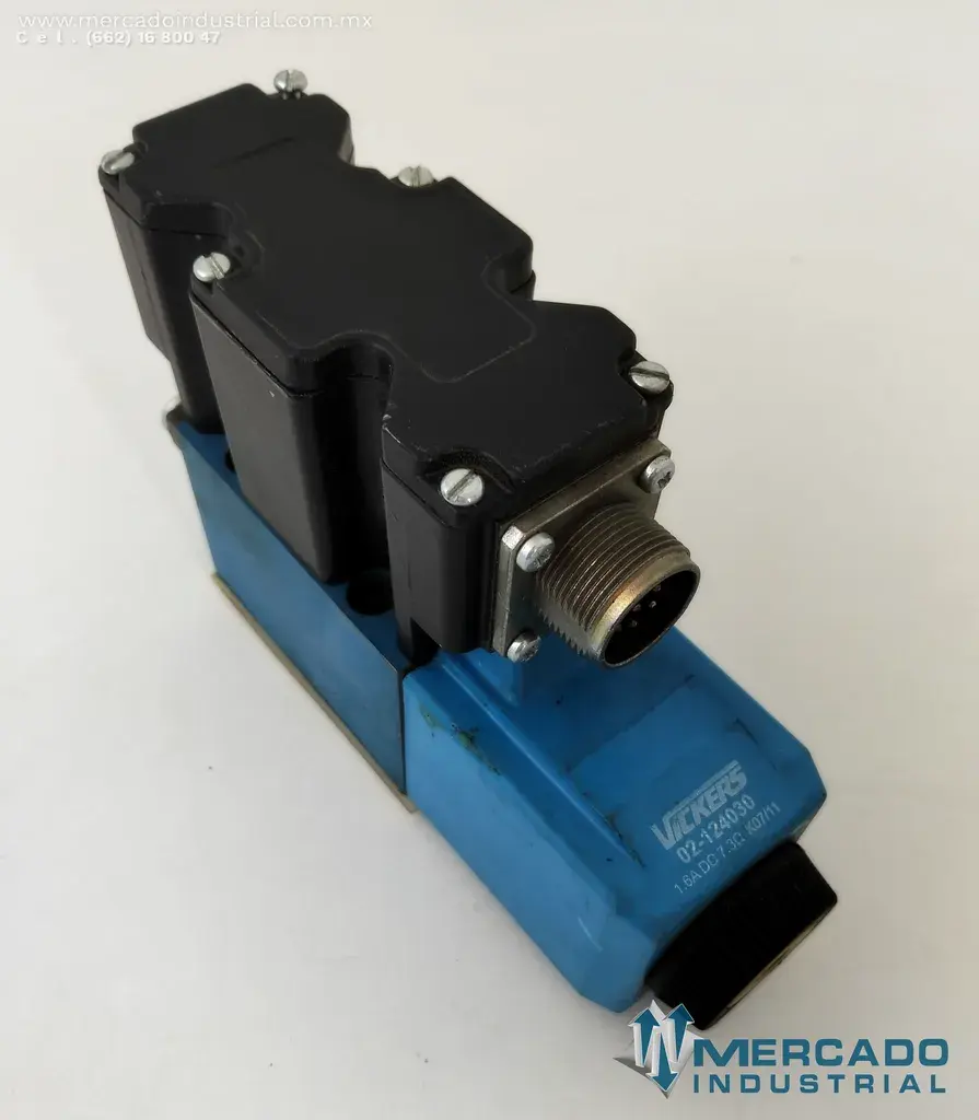 Válvula hidráulica de 4 vías modelo 1354201 marca Vickers - imagen 1