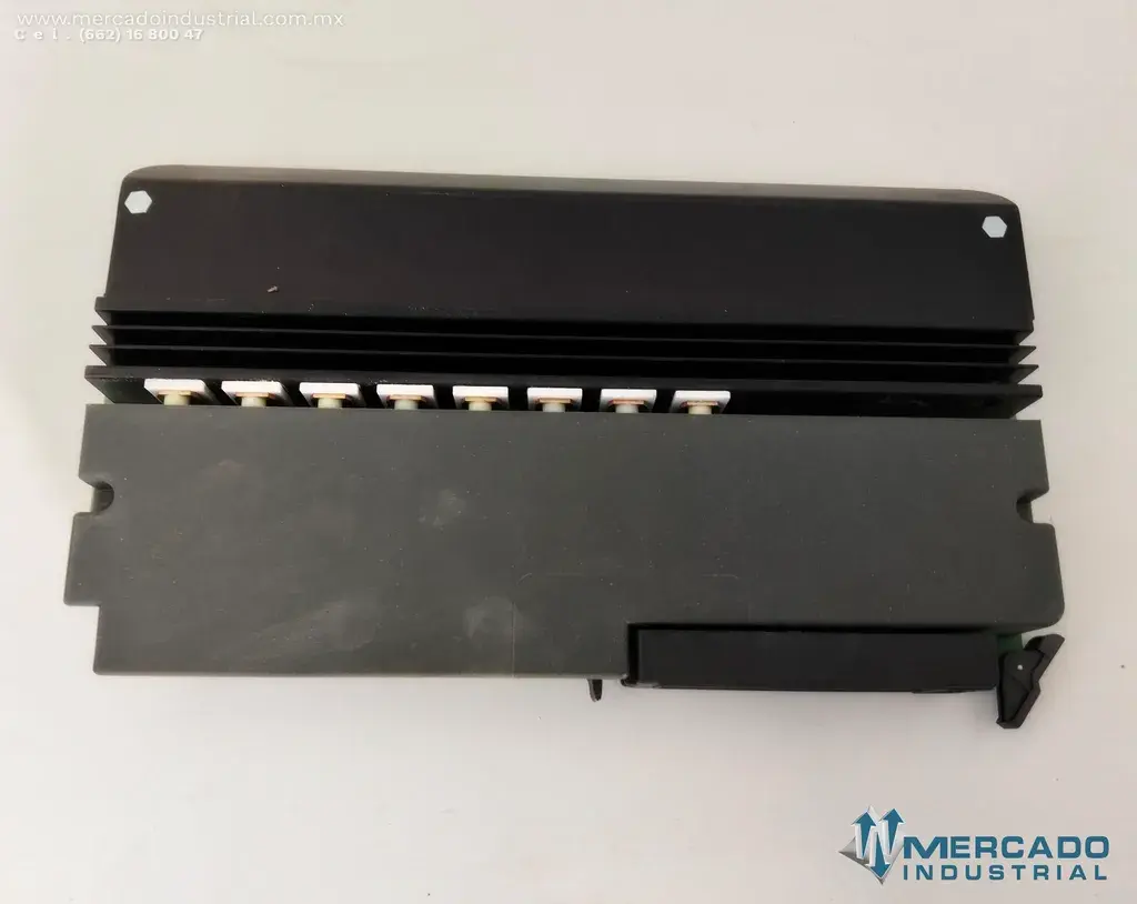 Modulo de salida digital aislada 24V modelo 1771‑OQ serie B marca Allen-Bradley - imagen 1