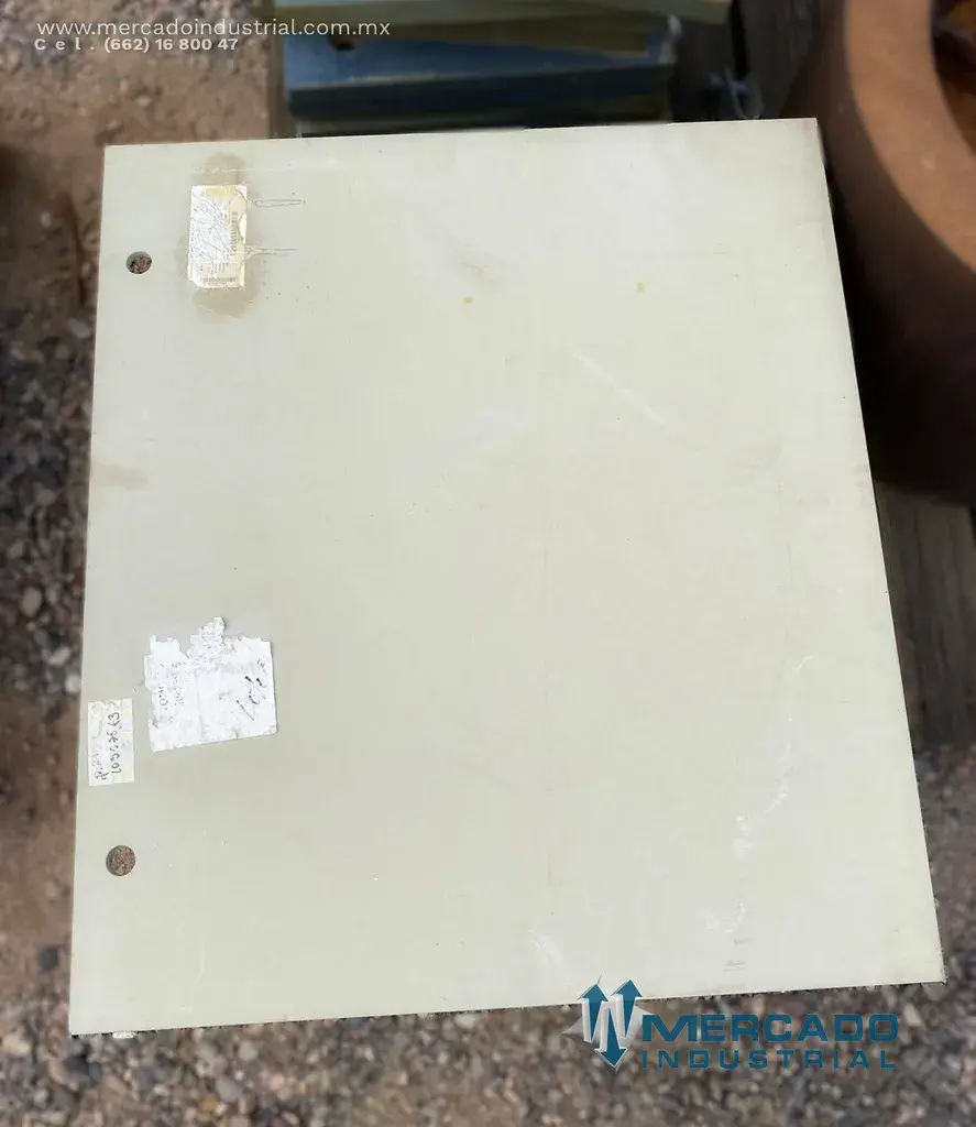 Placa aislante 29 1/4" x 25 3/4" marca Metso - imagen 1
