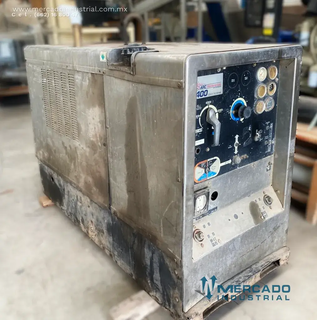 Generador soldador de diésel 20 kW modelo D400 marca RED-D-ARC-WELDER - imagen 1
