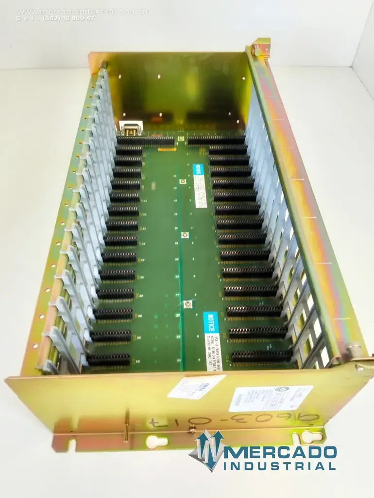 Chasis de 16 ranuras de entradas y salidas modelo 1771-A4B-B marca ALLEN-BRADLEY - imagen 1