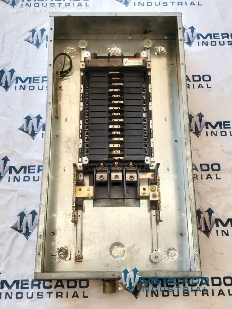 Gabinete 15 circuitos 480/277 V AC modelo C-2250 marca SQUARE D - imagen 1