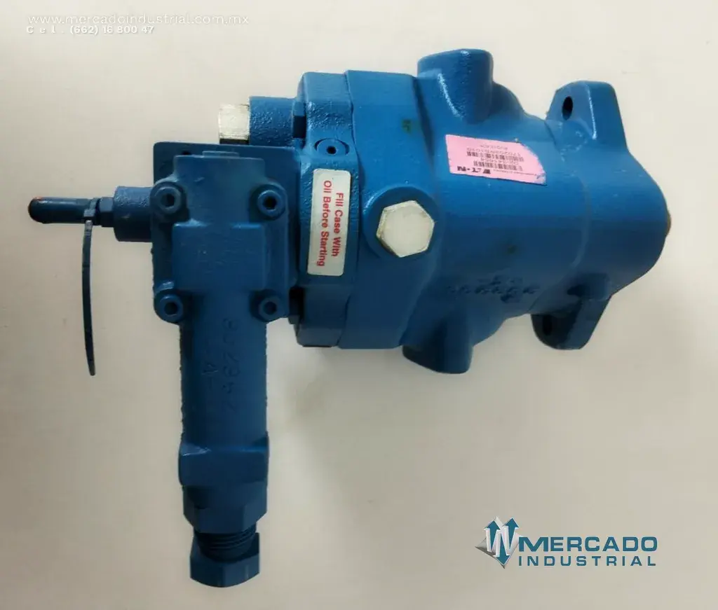 Bomba hidráulica de pistones axiales de caudal variable 3000 PSI 3000 RPM modelo PVQ13-A2R marca Eaton - imagen 1