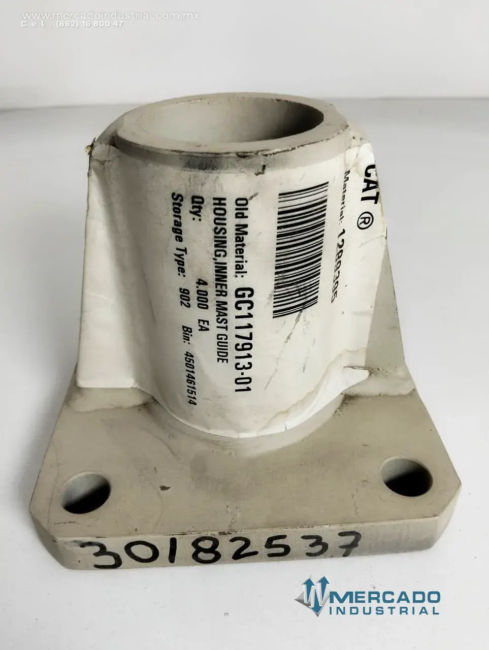 Soporte de guía para mástil parte GC117913-01 marca CATERPILLAR - imagen 1