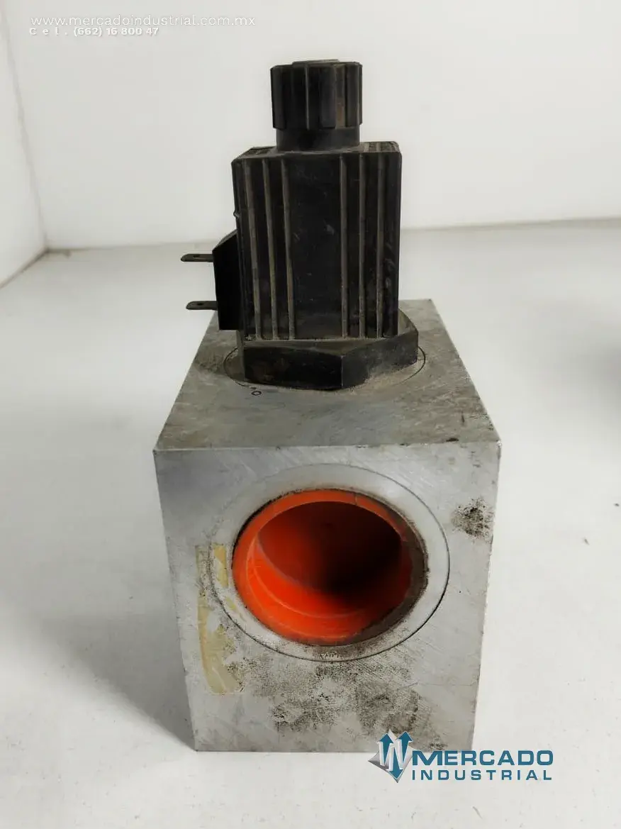 Válvula solenoide 3000 PSI modelo 704025 marca WATERMAN - imagen 1