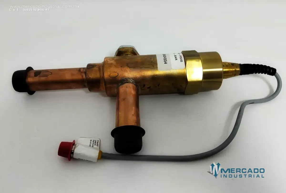 Válvula solenoide 465 PSIG modelo 32GB404554 marca DANFOSS - imagen 1