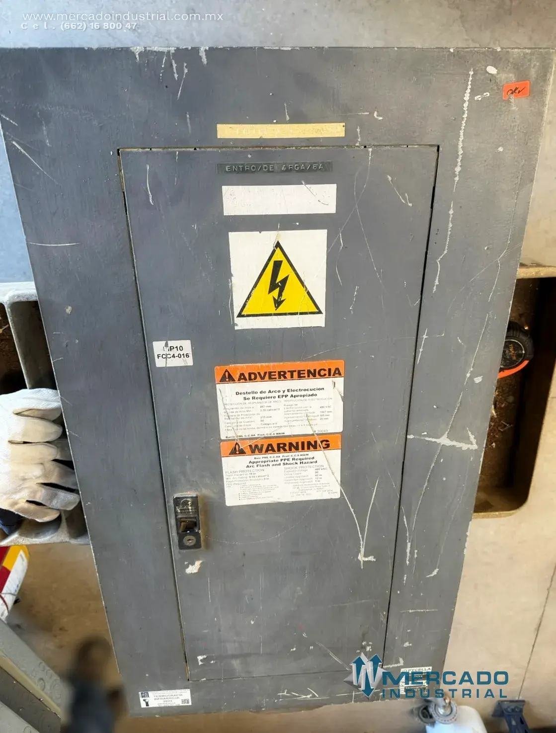 Tablero eléctrico 24 circuitos 600A 480/240V marca General Electric - imagen 1