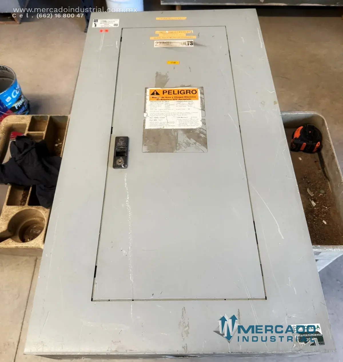 Tablero eléctrico 42 circuitos 277/480V marca General Electric - imagen 1