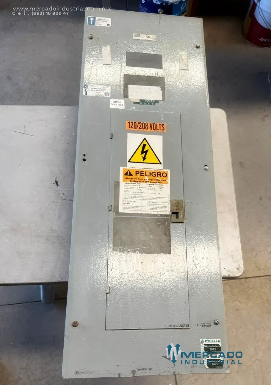 Tablero de distribución 42 circuitos 225A 120/208 V CA marca General Electric - imagen 1
