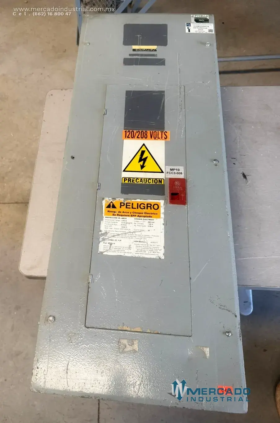 Tablero de distribución 42 circuitos 200A 120/208VCA marca GENERAL ELECTRIC - imagen 1