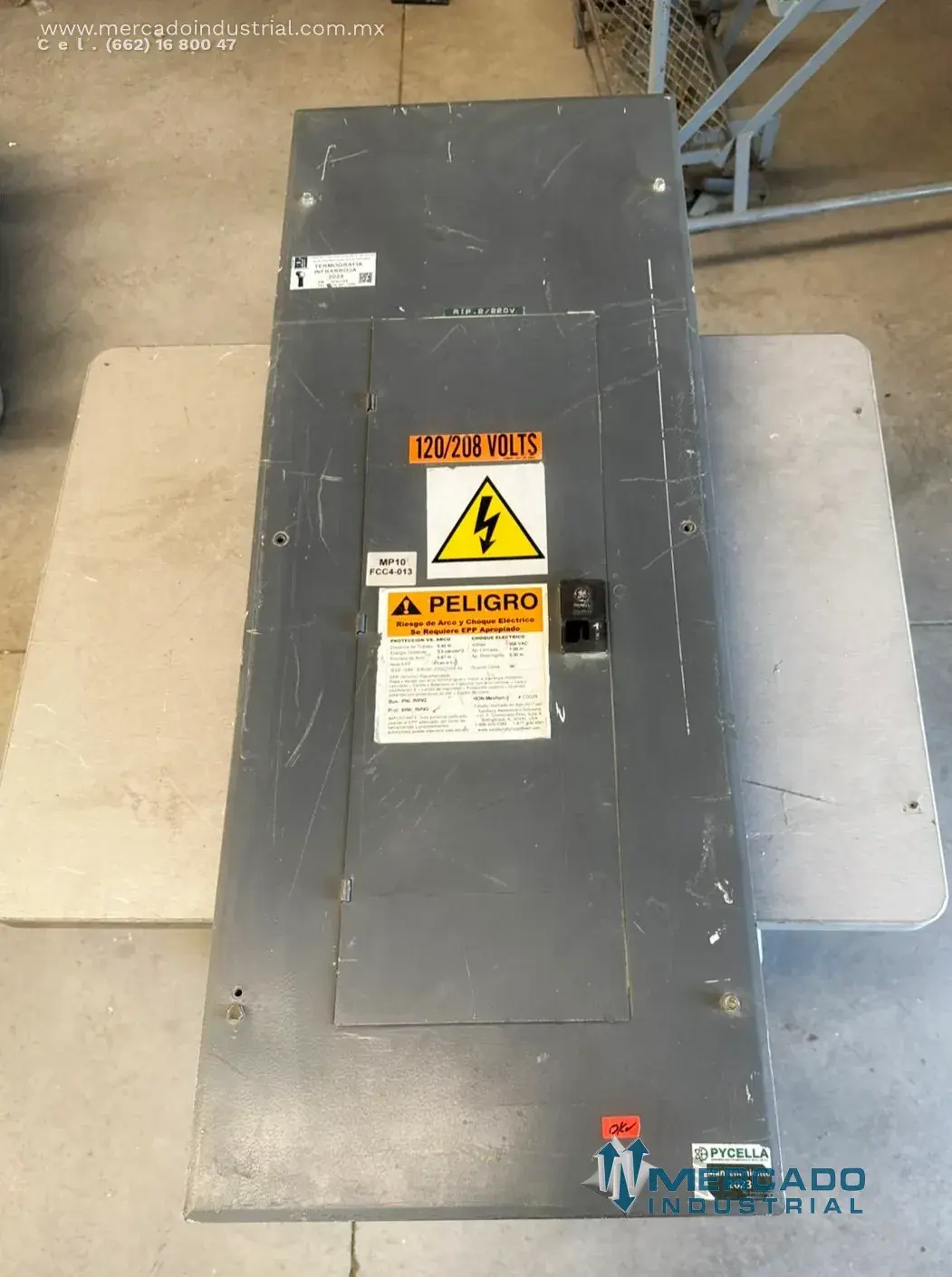 Tablero de distribución 42 circuitos 200A 120/208VAC modelo TL42-420C marca GENERAL ELECTRIC - imagen 1