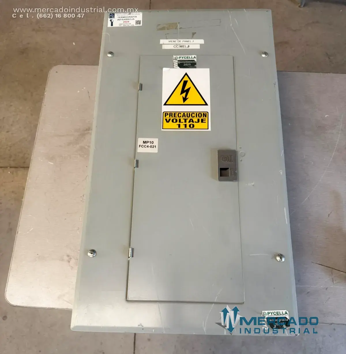 Tablero de distribución 18 circuitos 225A 110/220V modelo TL18DC3 marca GENERAL ELECTRIC. - imagen 1