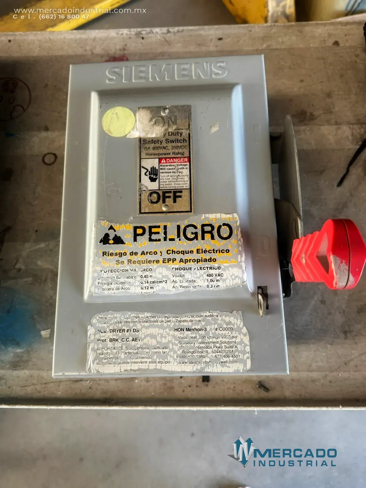 Interruptor de seguridad 30 AMP 600 V modelo HNF361 marca SIEMENS - imagen 1