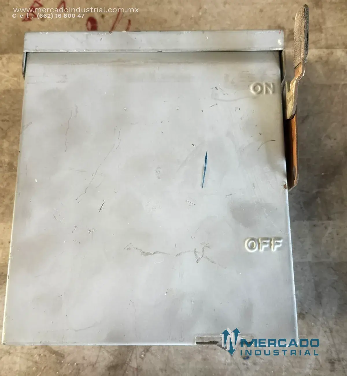 Interruptor de seguridad 30 AMP 240 V modelo GF321NR marca SIEMENS - imagen 1