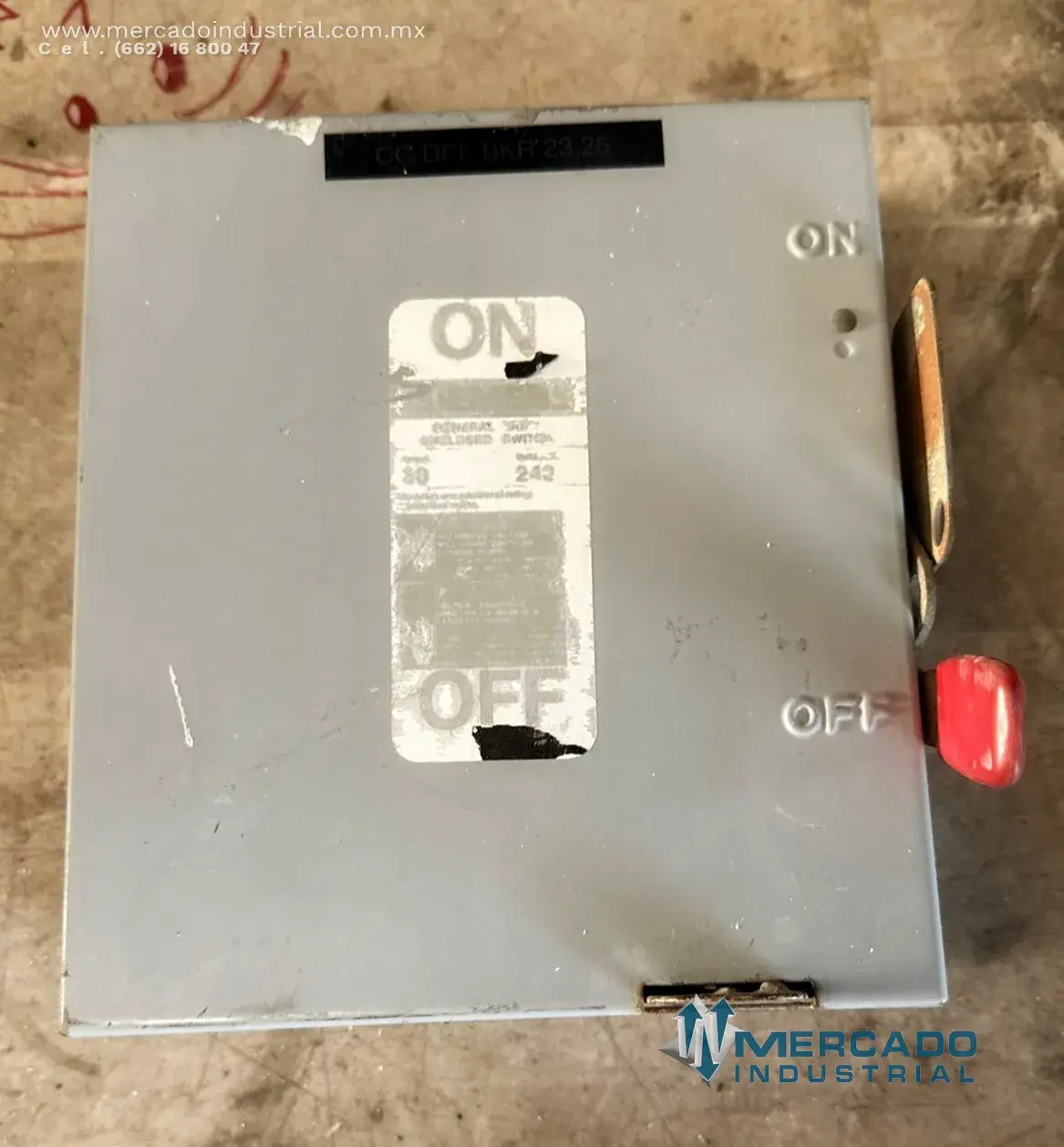 Interruptor 30 AMP 240 V modelo GNF321 marca SIEMENS - imagen 1