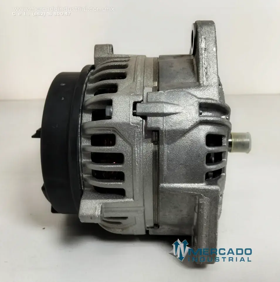 Alternador automotriz 12V modelo A 014 154 54 02 80 marca MERCEDES-BENZ - imagen 1