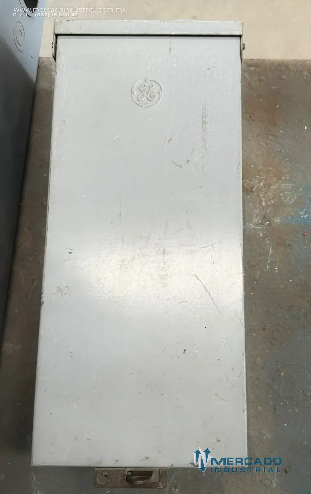 Interruptor de seguridad 50 A 140V marca GENERAL ELECTRIC - imagen 1